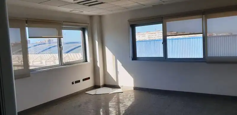 Office for sale in  Sevilla Capital