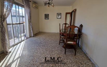 Living room of Flat for sale in Isla Cristina  with Air Conditioner, Furnished and Oven