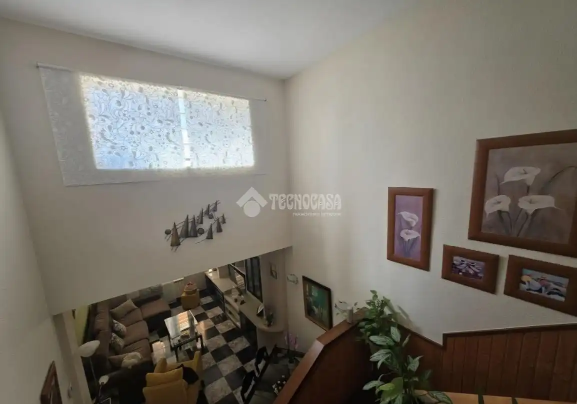 Sala d'estar de Casa adosada en venda en Sector 3