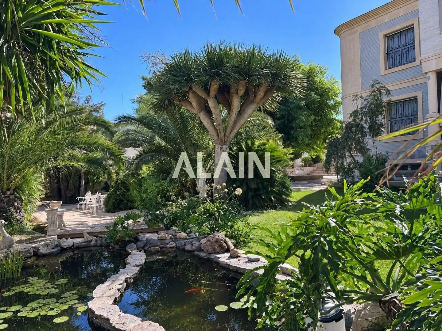 House with garden for sale in Garbinet - Vistahermosa, imagen 10