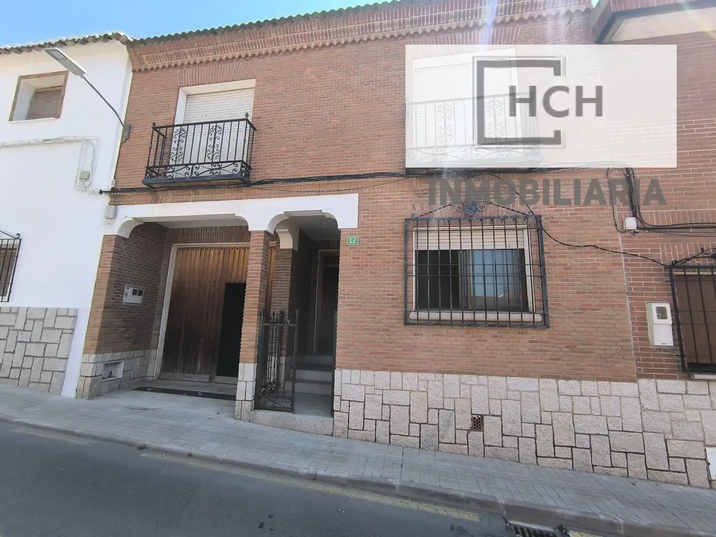 Vista exterior de Casa o chalet en venta en La Puebla de Montalbán