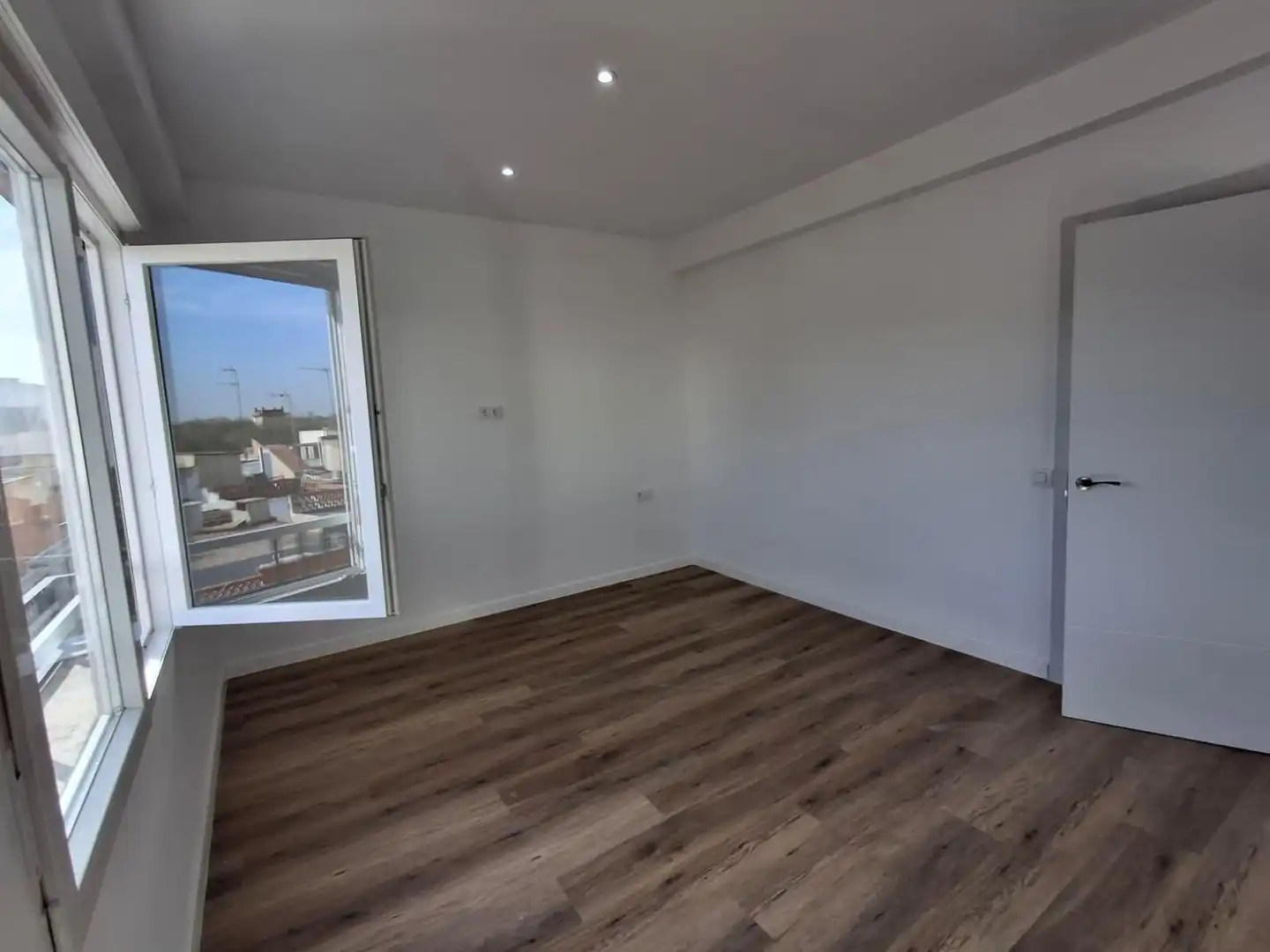Flat for sale in L'Alcúdia  with Air Conditioner, Heating and Storage room