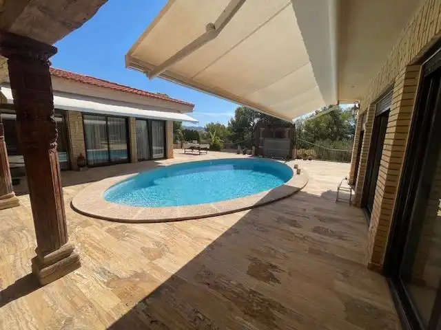 Casa con piscina en venta en Urbanizaciones, imagen 8