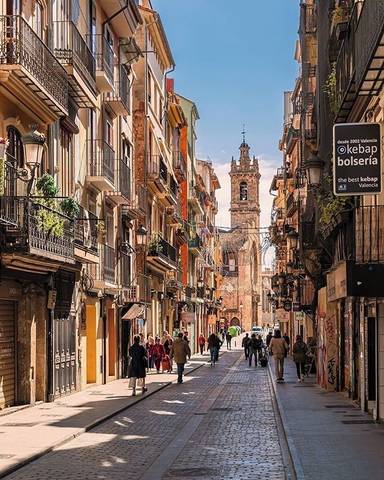 Planta baja en Venta en Carrer de Llíria en El Carme