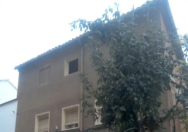 Vista exterior de Piso en venta en Monzón