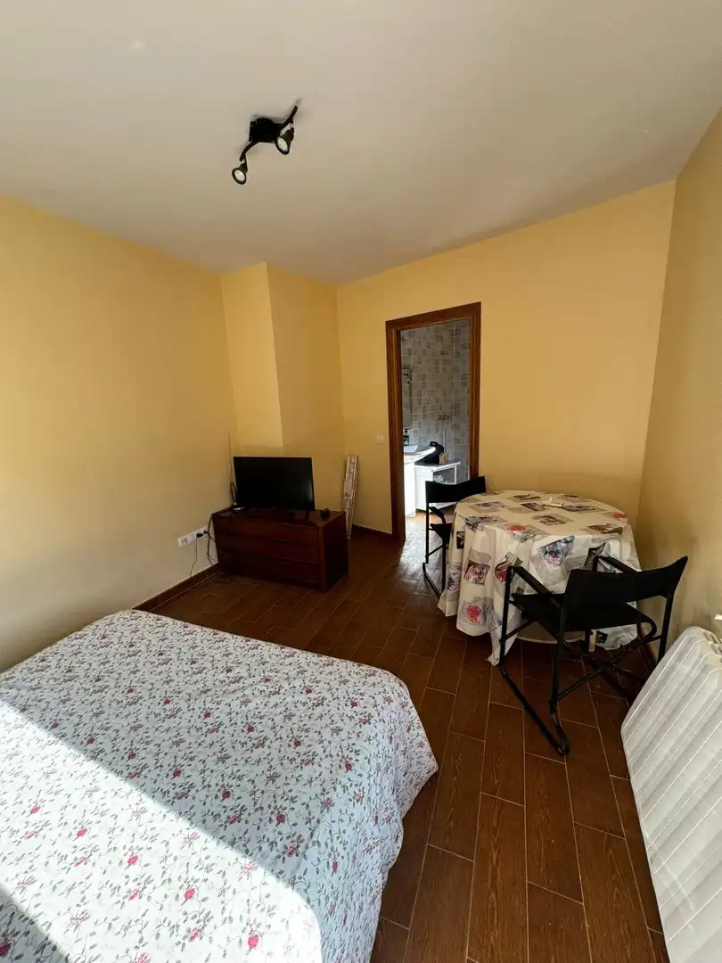 Bedroom of Detached homes for sale in Alocén  with Heating, Storage room and Balcony
