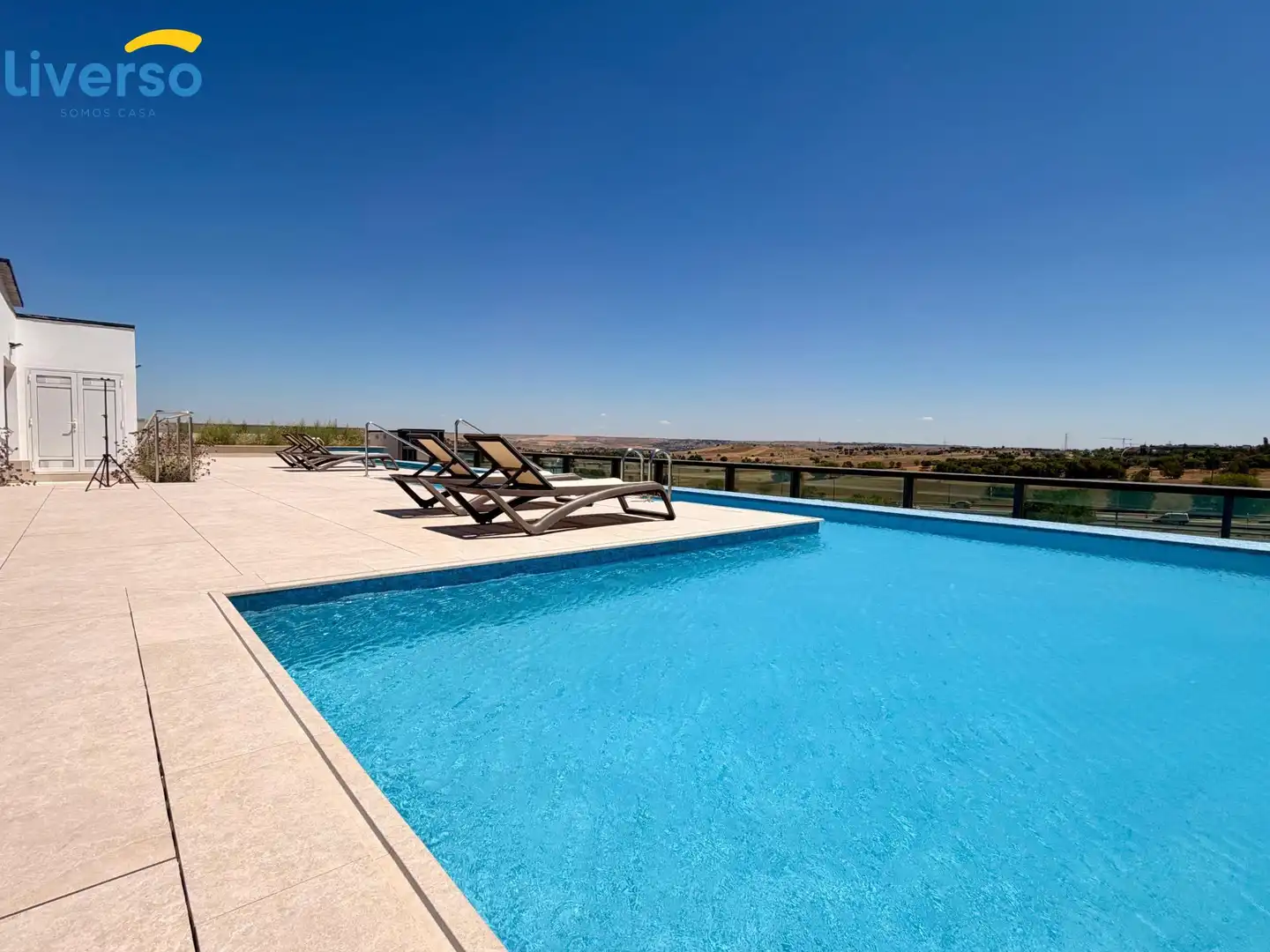 Piscina de Oficina en venta en La Moraleja con Aire acondicionado, Calefacción y Terraza