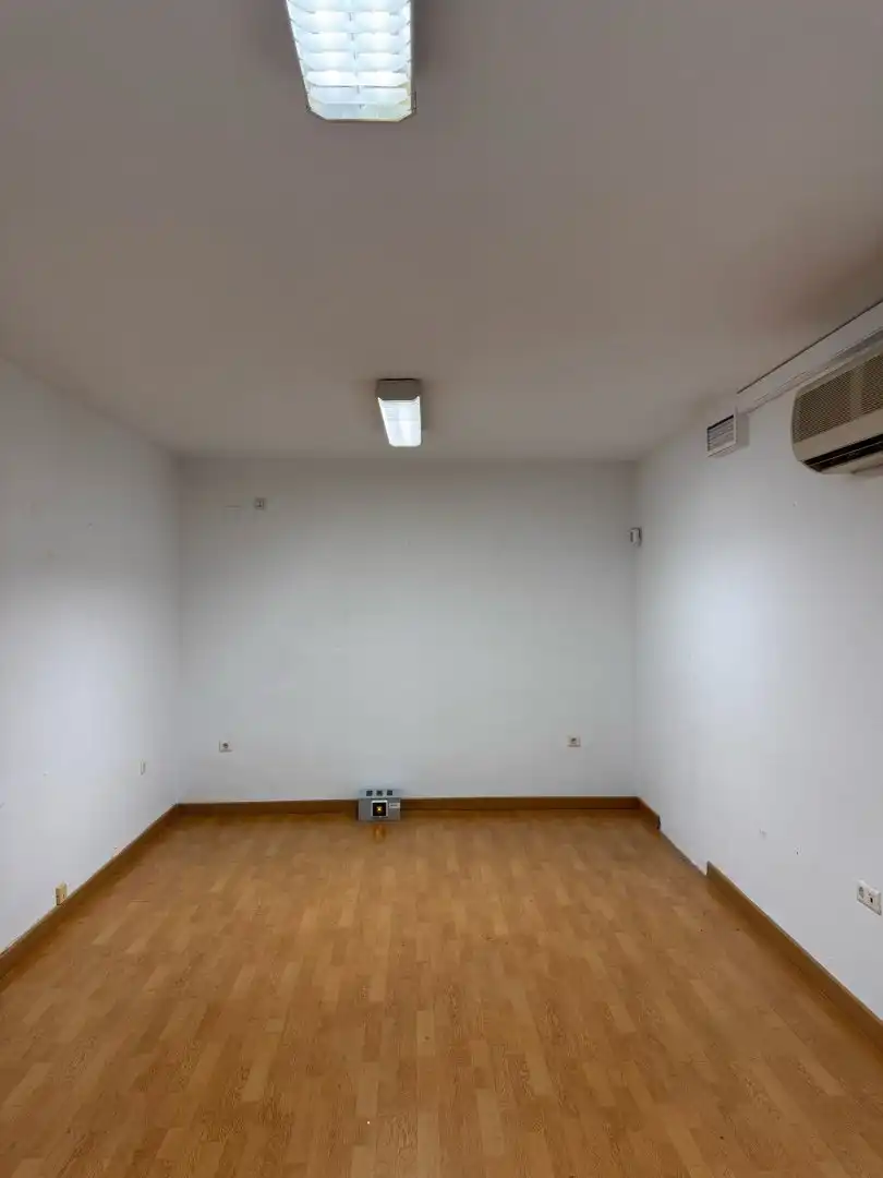 Oficina en venta en Gines con Aire acondicionado y Calefacción