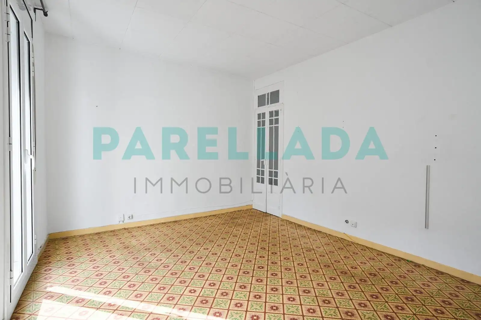 Piso en venta en Badalona con Terraza y Balcón