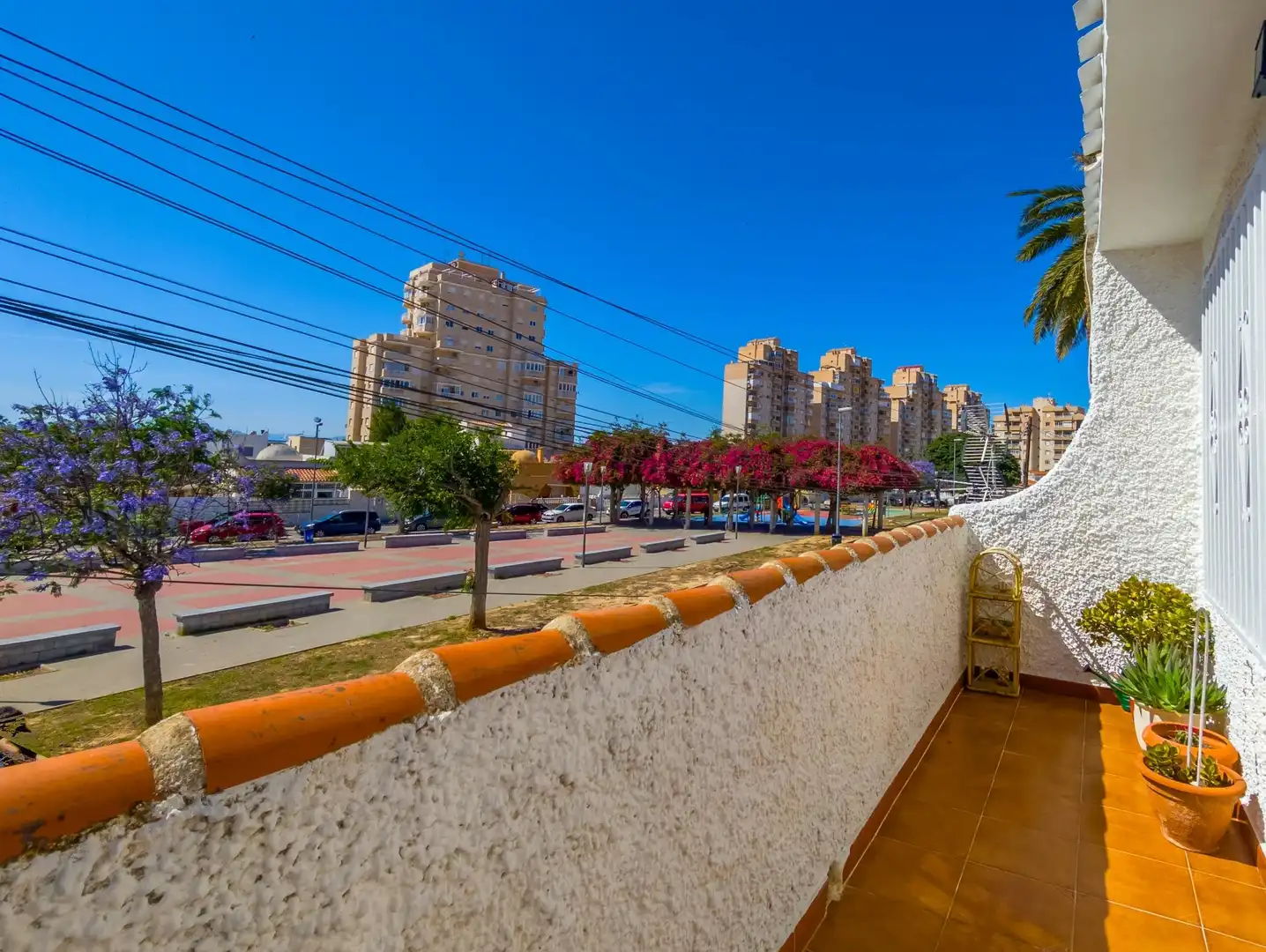 Vista exterior de Casa o chalet en venta en Torrevieja con Aire acondicionado, Jardín privado y Amueblado