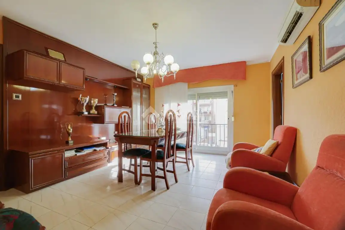 Flat with lift for sale in Vinyets - Molí Vell