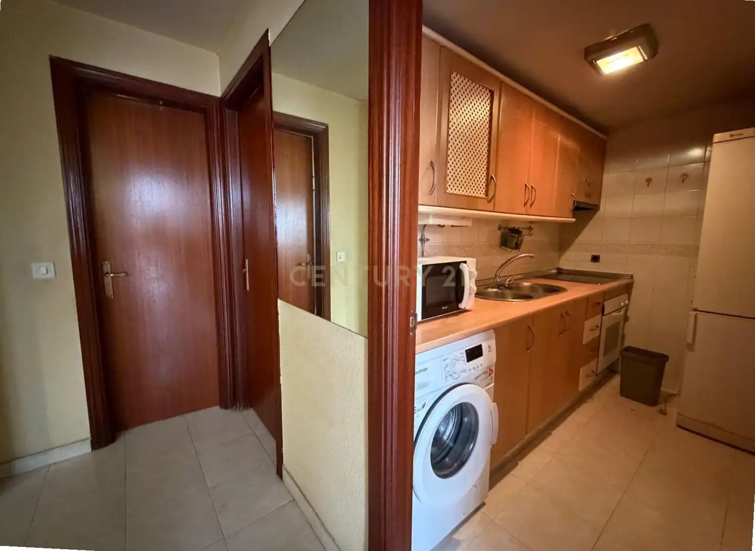 Küche von Wohnung zum Verkauf in Cáceres mit Privatgarten, Schwimmbad und Waschmaschine