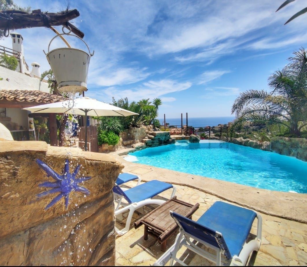 Swimming pool of House or chalet for sale in El Campello  with Air Conditioner, Heating and Terrace