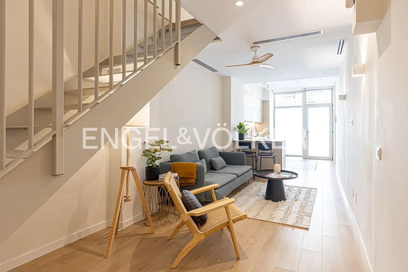 Wohnzimmer von Maisonette zum Verkauf in Madrid mit Klimaanlage, Heizung und Terrasse