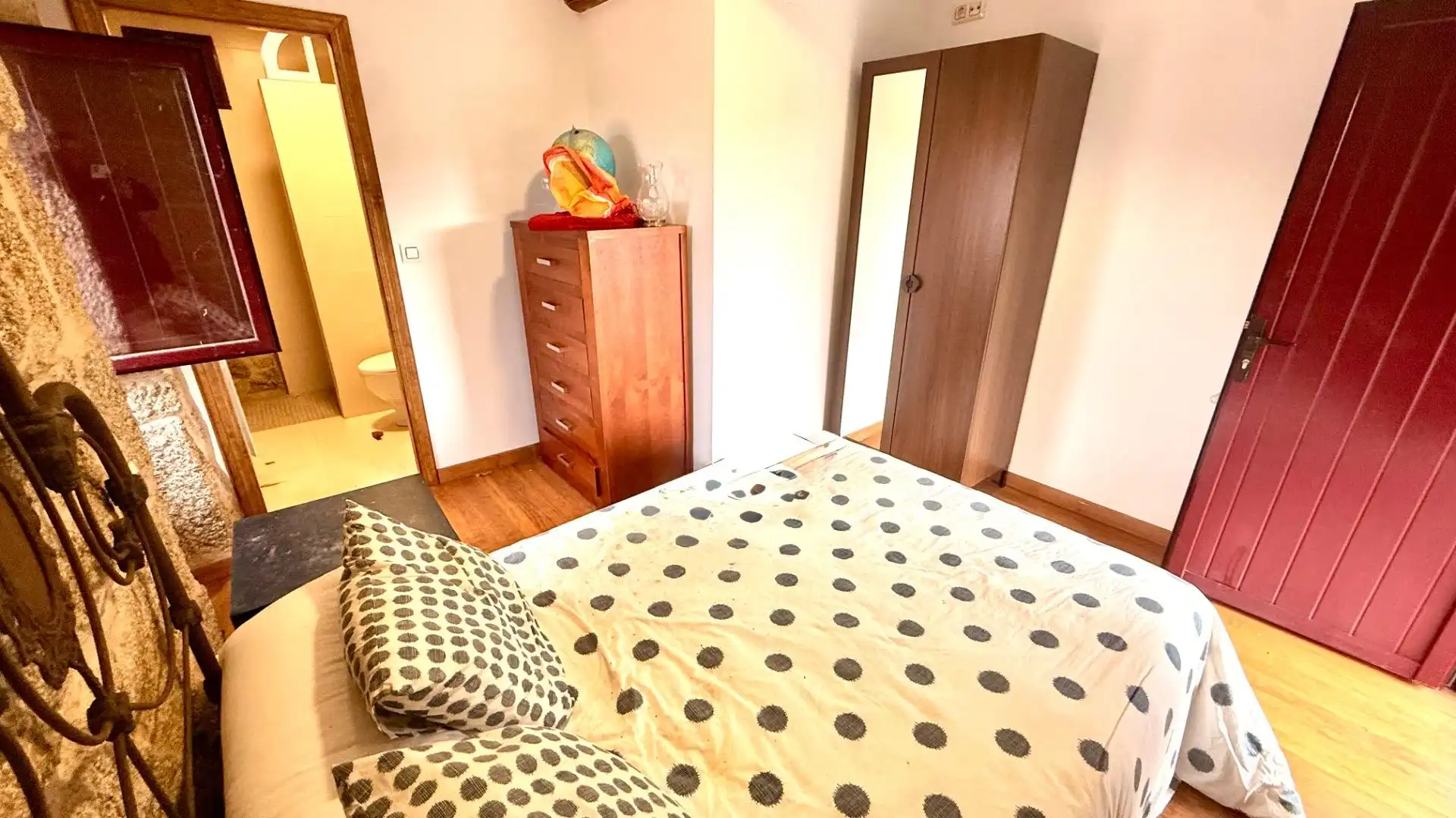 Dormitori de Finca rústica en venda en A Merca   amb Jardí privat, Terrassa i Traster