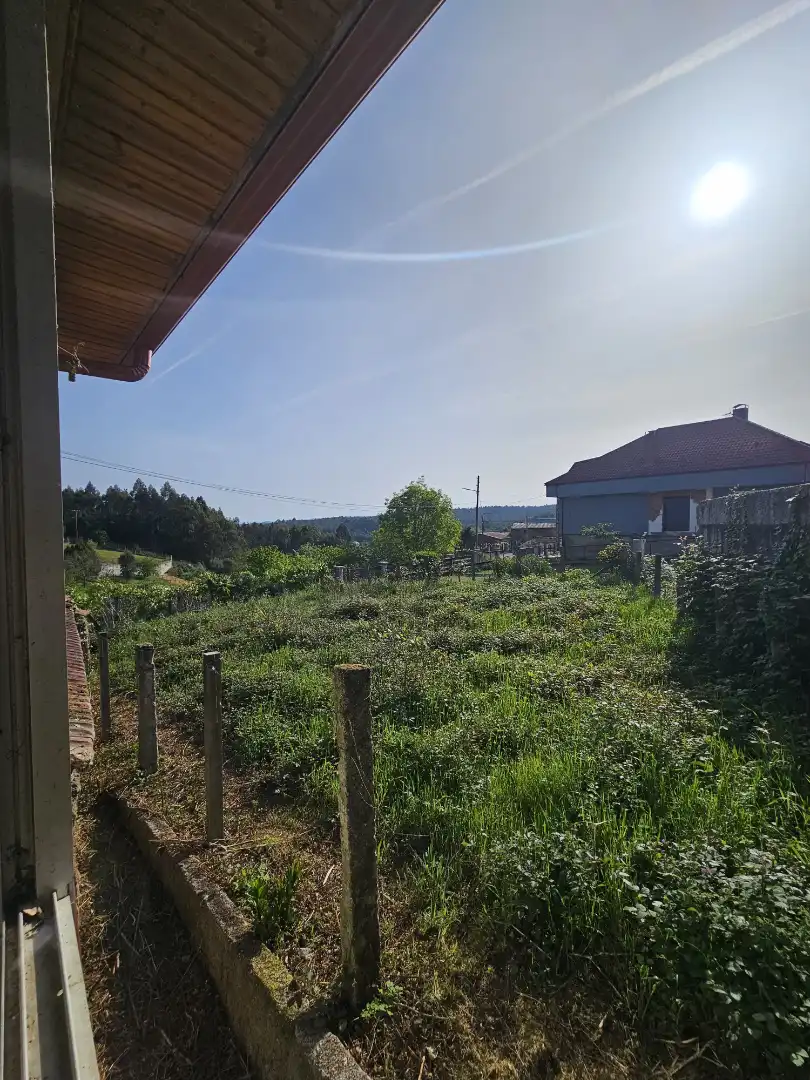 Haus oder Chalet zum Verkauf in Toén mit Privatgarten, Terrasse und Balkon