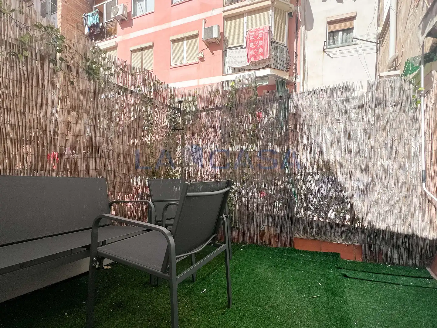 Terrasse von Erdgeschoss zum Verkauf in L'Hospitalet de Llobregat