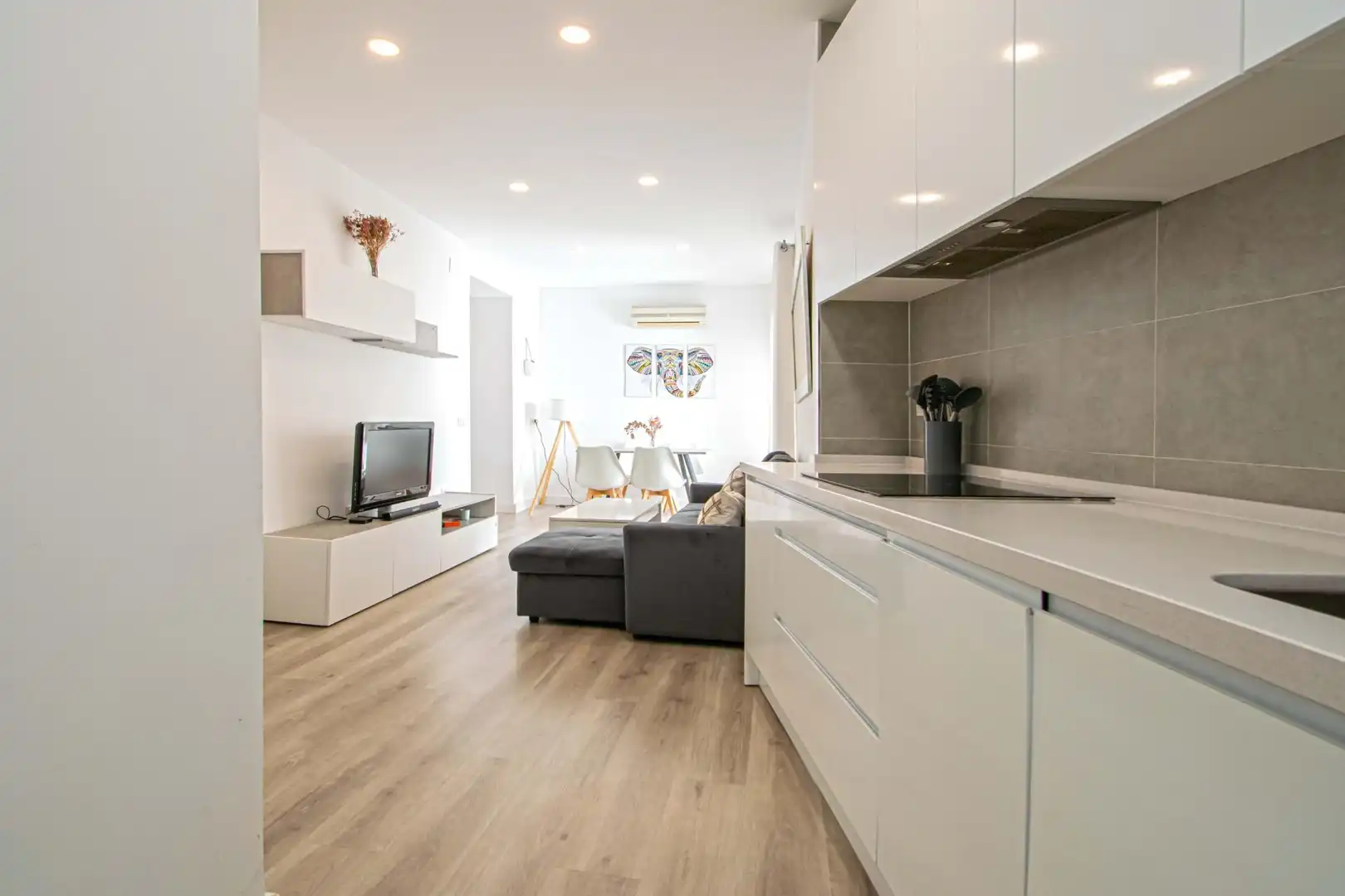 Sala de estar de Piso en venta en Sevilla con Aire acondicionado, Calefacción y Balcón