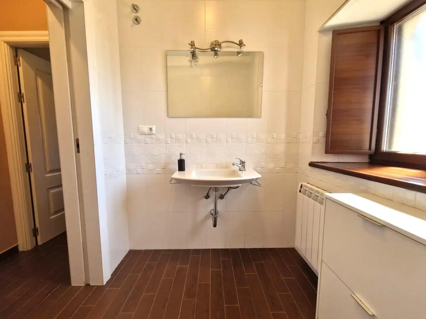 Bathroom of Houses for sale in Oliva de Plasencia  with Air Conditioner, Heating and Private garden