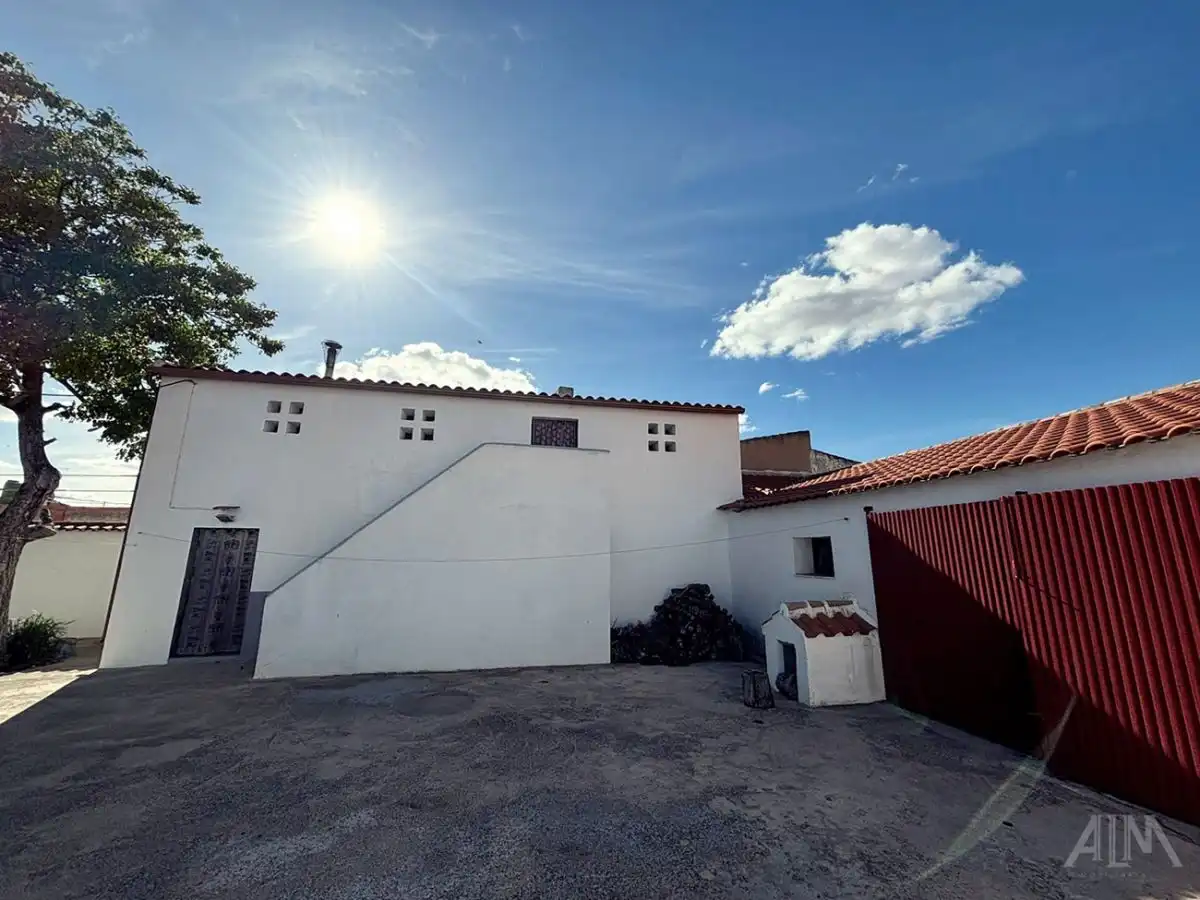 Exterior view of Houses for sale in Llanos del Caudillo  with Heating and Storage room