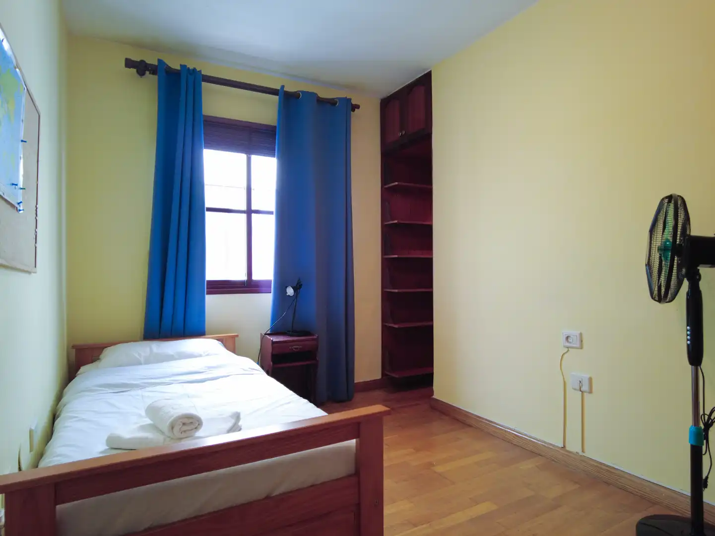 Habitación de Casa adosada de alquiler en La Orotava con Calefacción, Parquet y Amueblado
