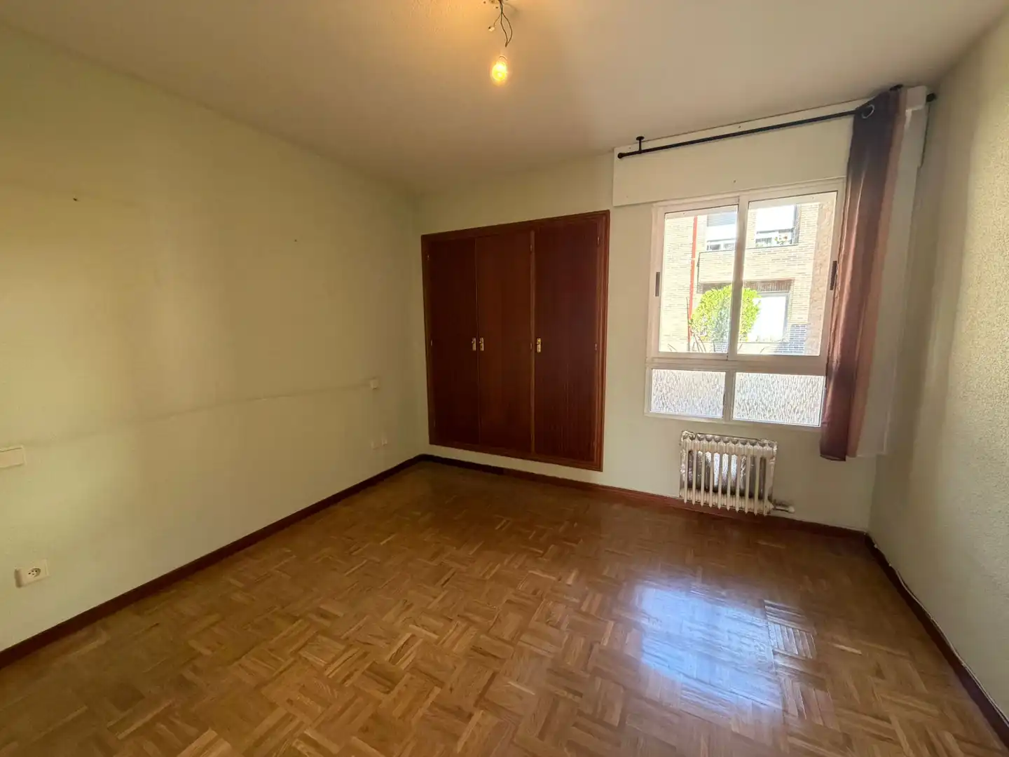 Bedroom of Flat for rent in Valladolid