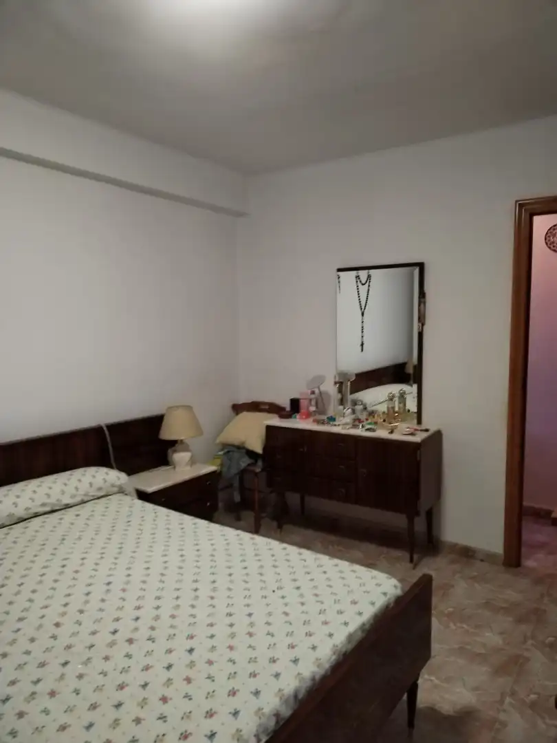 Bedroom of Flat for sale in Valencia  with Furnished and Balcony