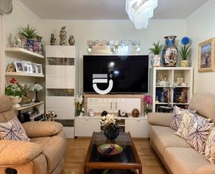 Sala d'estar de Pis en venda en Gandia amb Aire condicionat, Calefacció i Jardí privat