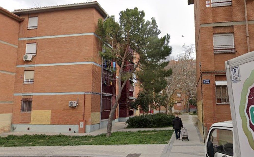 Piso en venta en Yuste, Entrevías