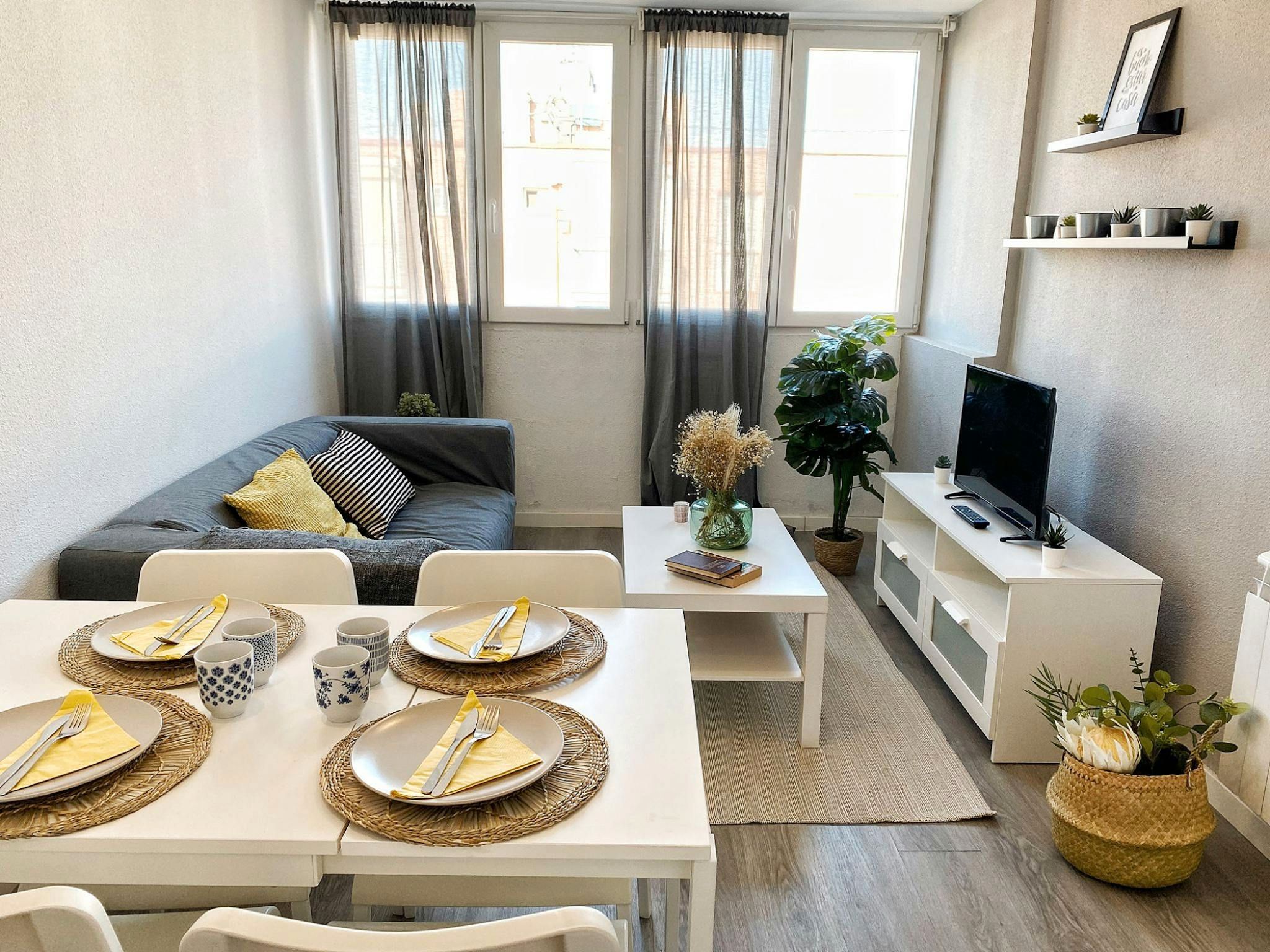 Sala d'estar de Pis de lloguer en  Madrid Capital amb Calefacció, Moblat i TV