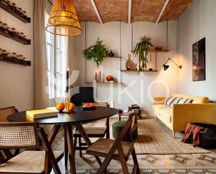 Sala d'estar de Apartament de lloguer en  Barcelona Capital amb Aire condicionat i Balcó