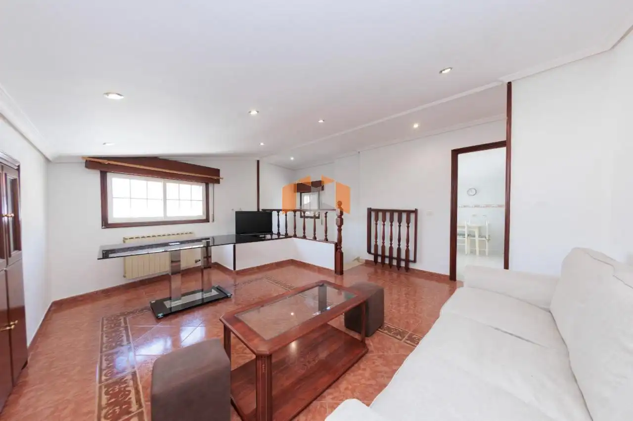 Living room of Houses for sale in Vigo   with Heating, Private garden and Parquet flooring