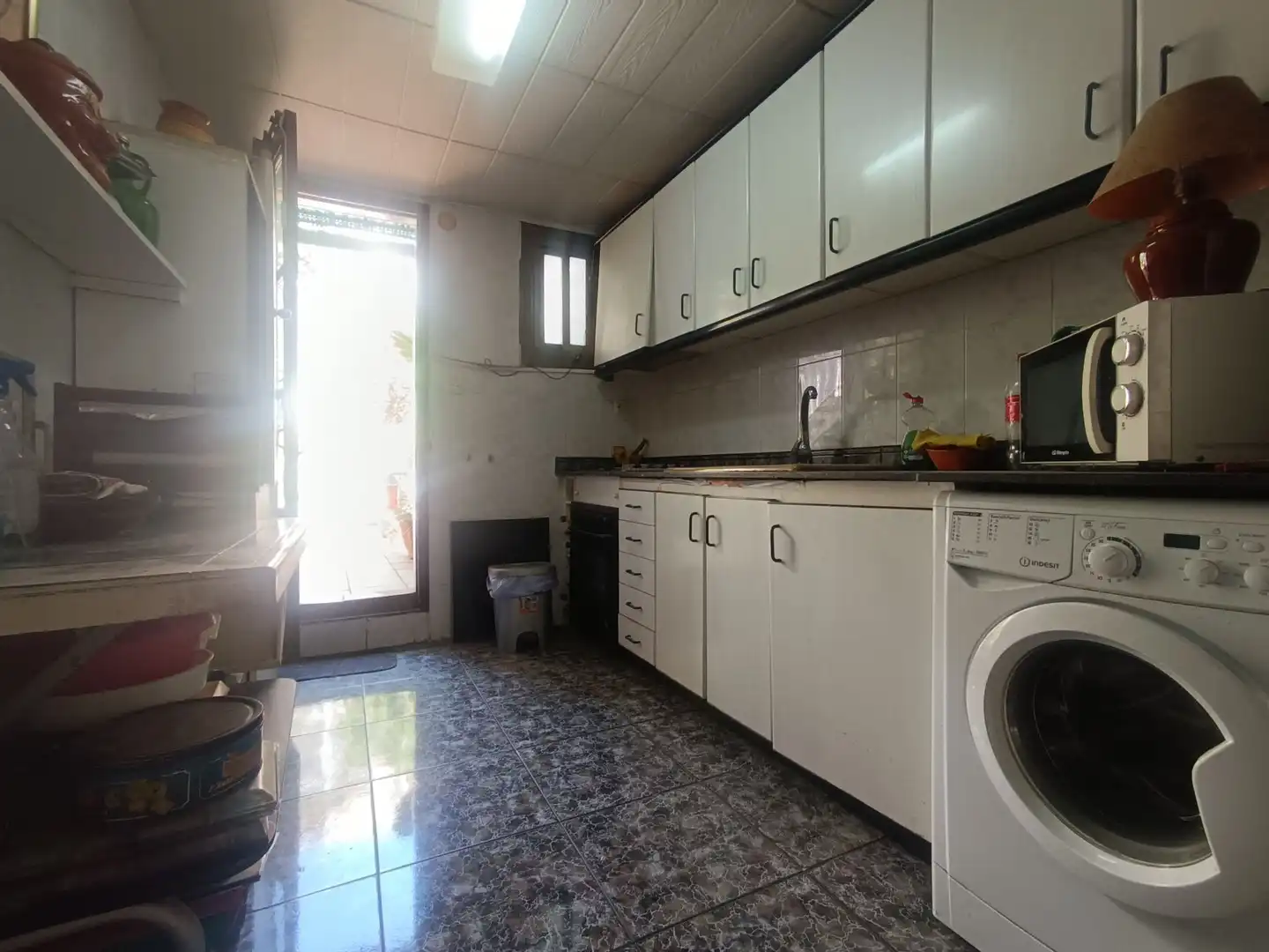 Küche von Haus zum Verkauf in Badalona mit Terrasse und Abstellraum