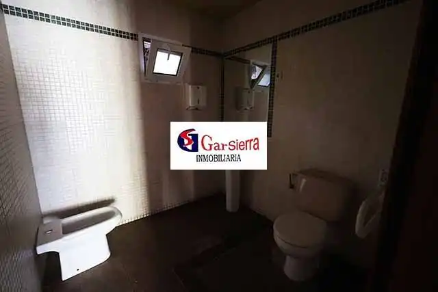 Bany de Edifici en venda en Los Molinos