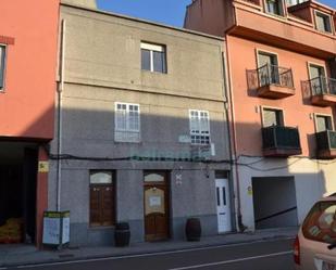 Exterior view of House or chalet for sale in Ribeira