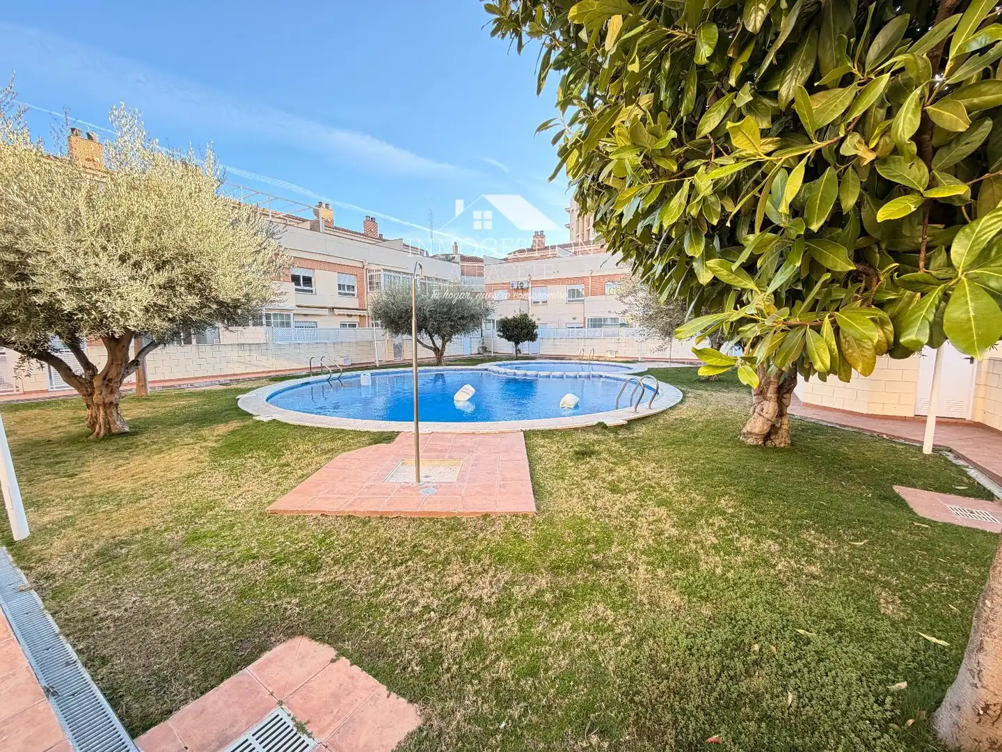 Swimming pool of Detached homes for sale in Albacete  with Air Conditioner, Heating and Parquet flooring