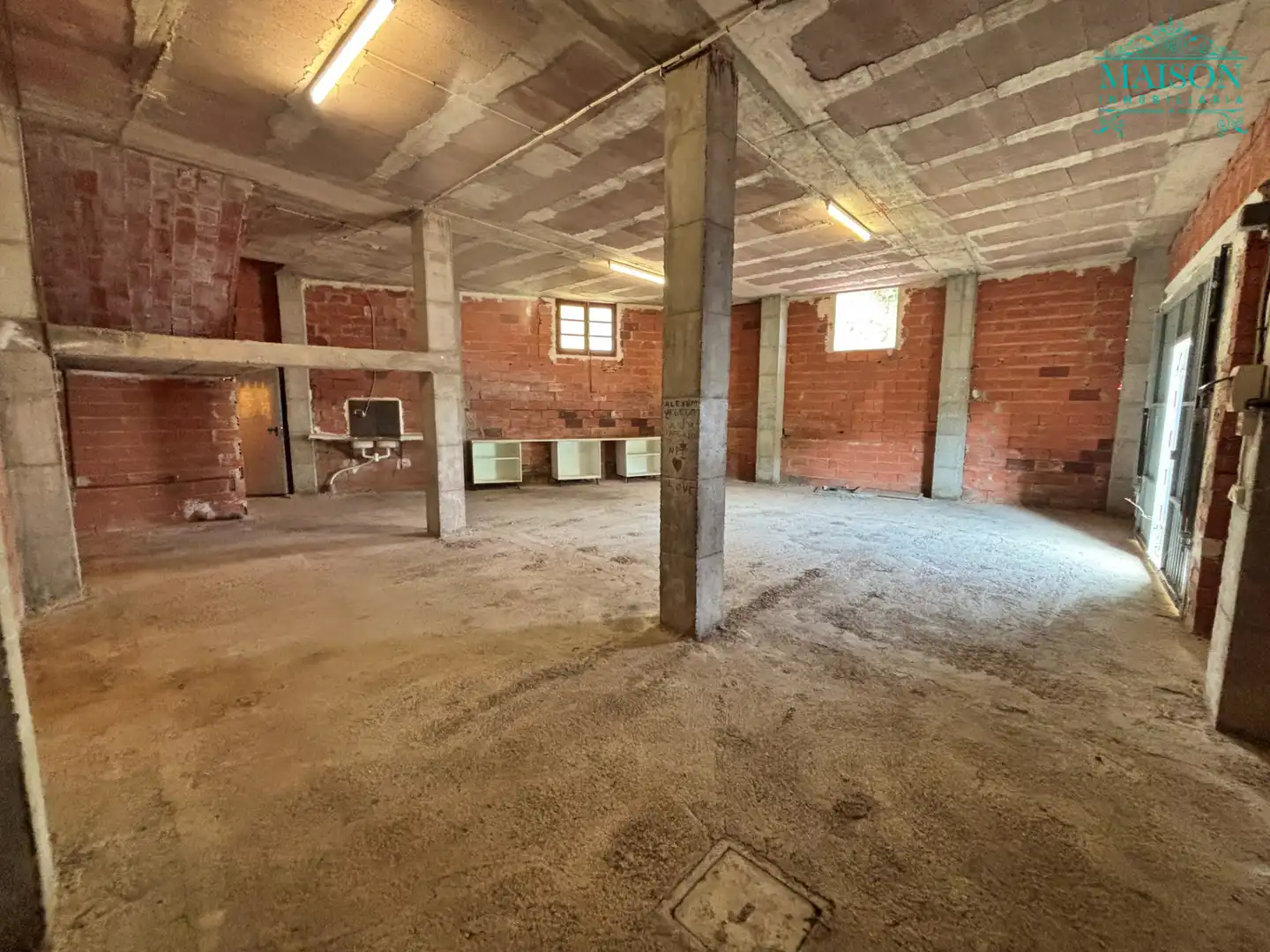 Casa adosada en venda en Eslida