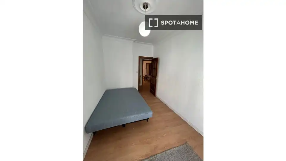 Piso de alquiler en Opañel