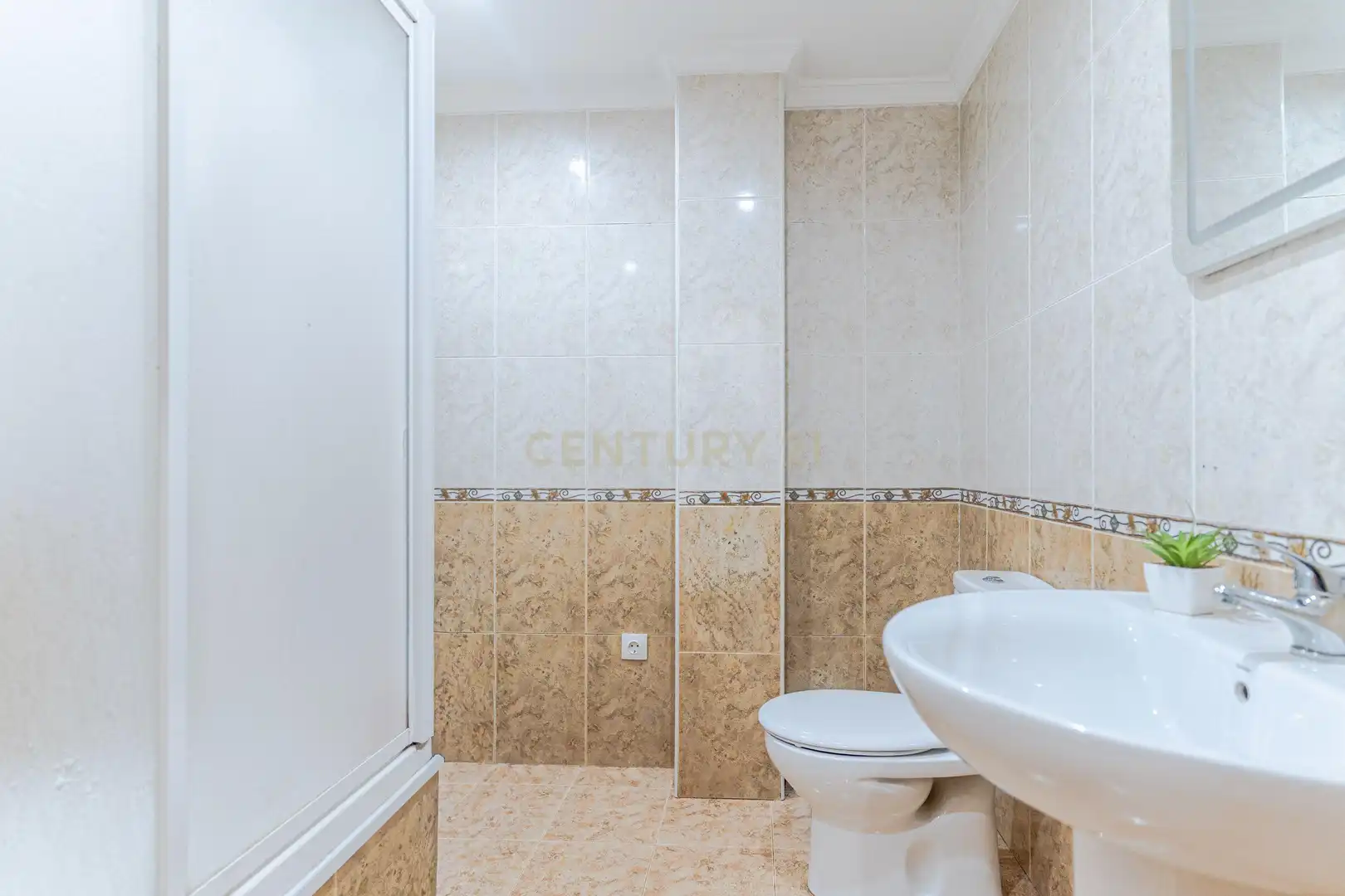 Apartamento en venta en Avenida de Andalucia, 14b, Güevéjar, Spain, Güevéjar