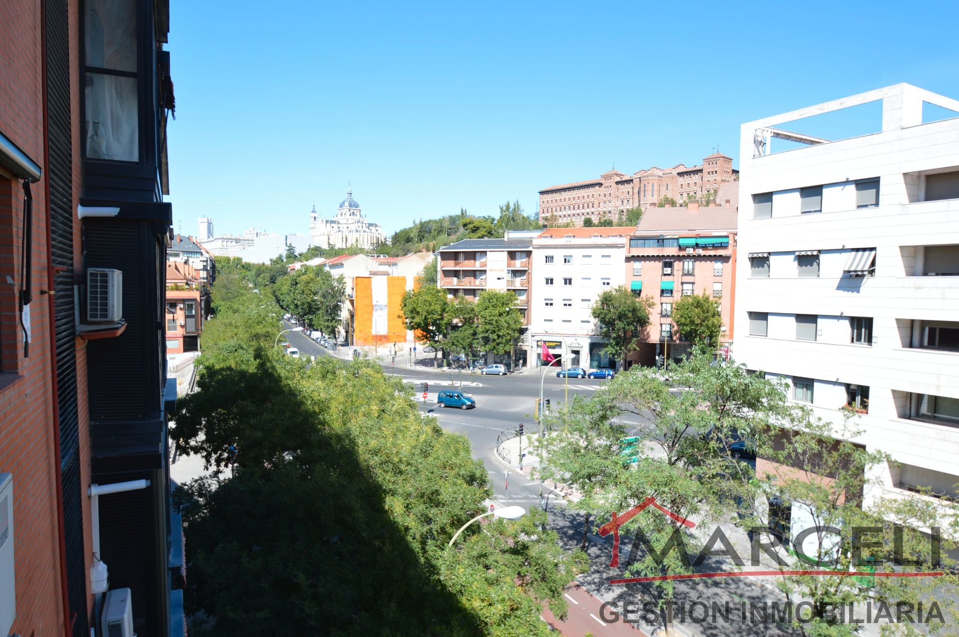 Vista exterior de Pis en venda en  Madrid Capital amb Aire condicionat, Calefacció i Parquet