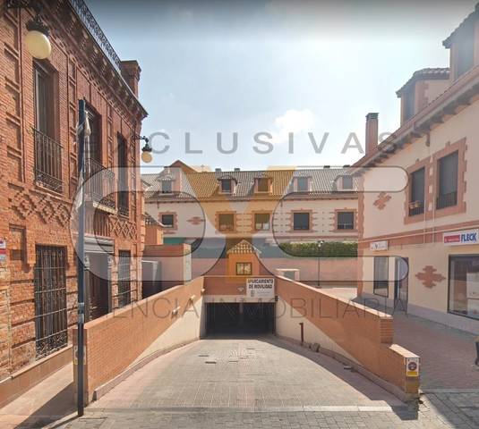 Garaje en Venta en Calle Mayor en Griñón