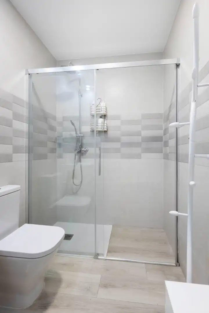 Baño de Casa adosada en venta en L'Eliana con Aire acondicionado y Jardín privado