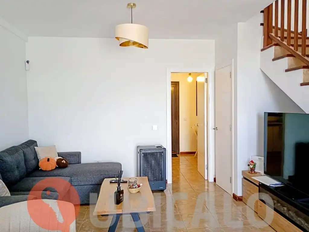 Sala d'estar de Casa adosada en venda en Tacoronte amb Terrassa, Traster i Moblat