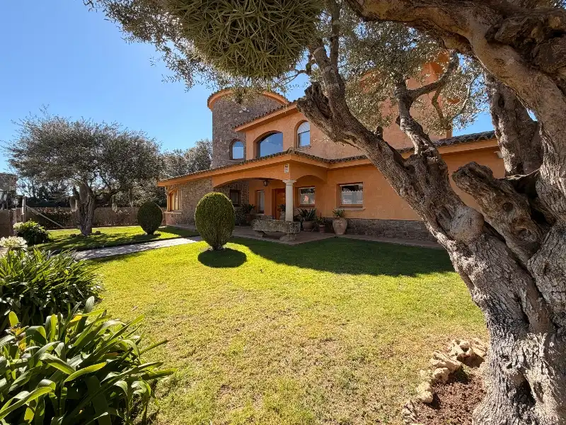 Exterior view of Houses for sale in Mont-ras  with Air Conditioner, Heating and Private garden