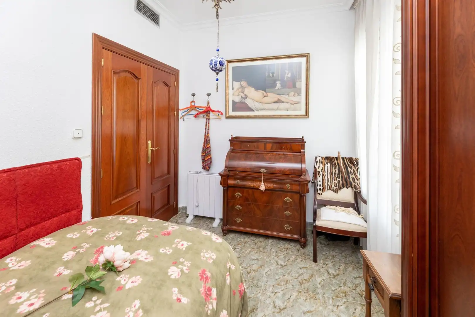 Bedroom of Flat for sale in Granada  with Air Conditioner, Heating and Parquet flooring