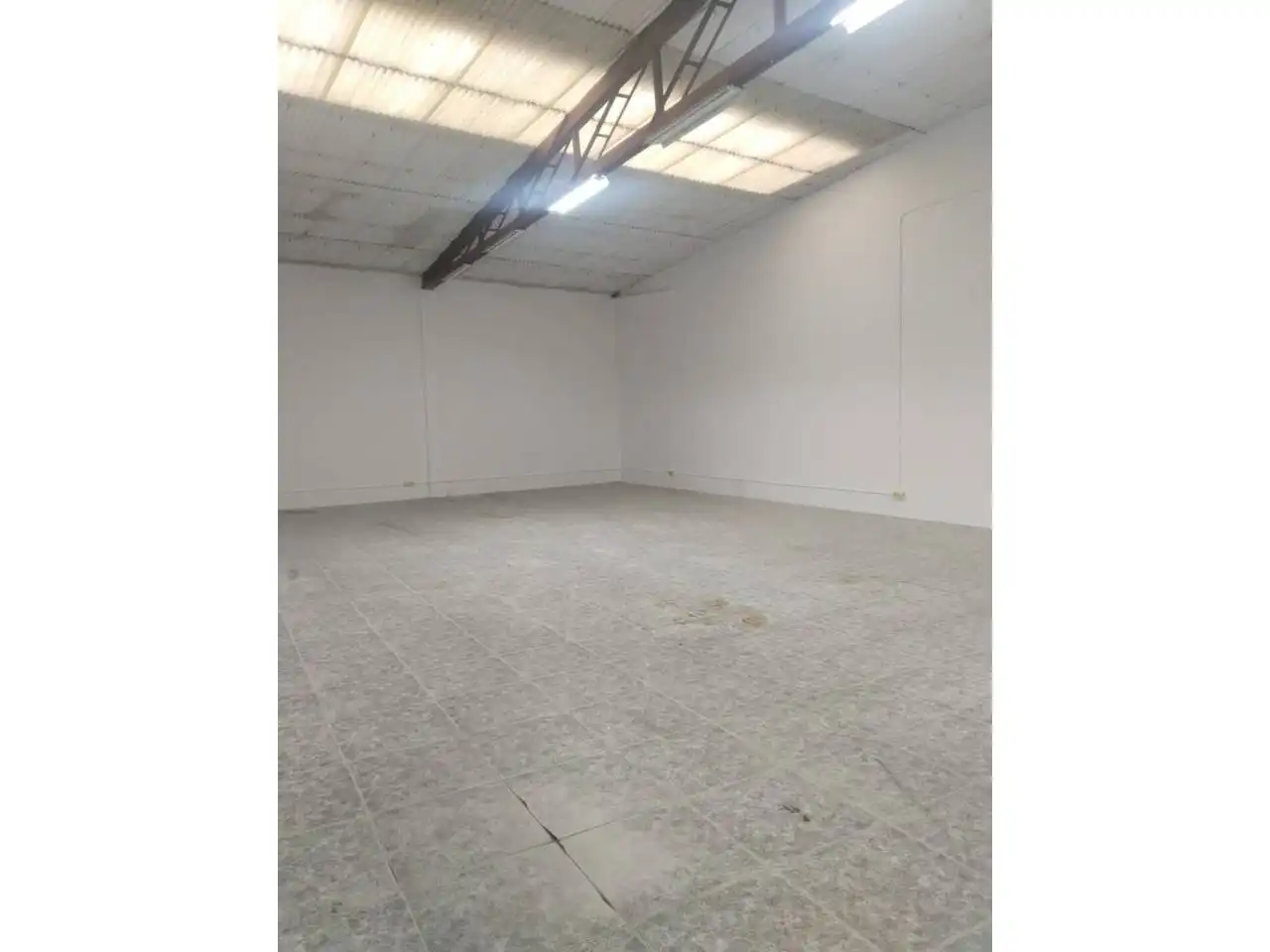 Gewerbefläche zur Miete in Calle San Pedro Cardeña, imagen 17