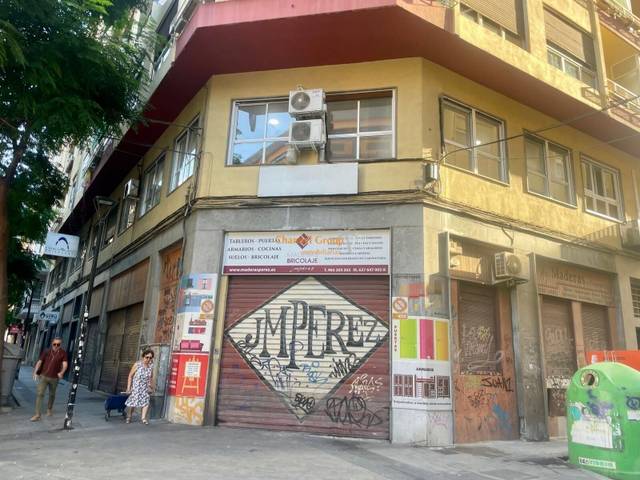 Local comercial en Alquiler en Mercado