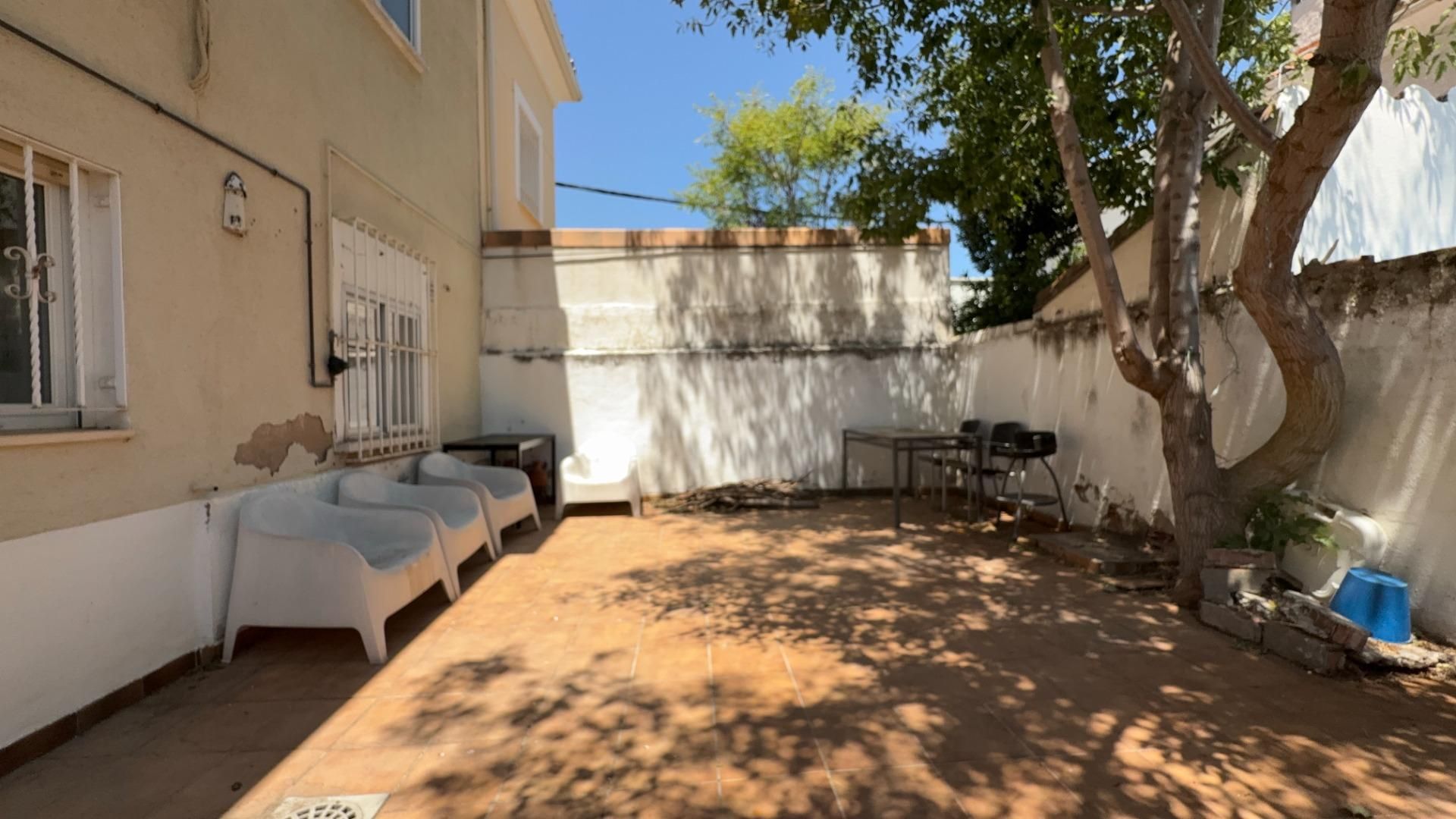 Vista exterior de Casa o xalet en venda en Guadalajara Capital amb Calefacció