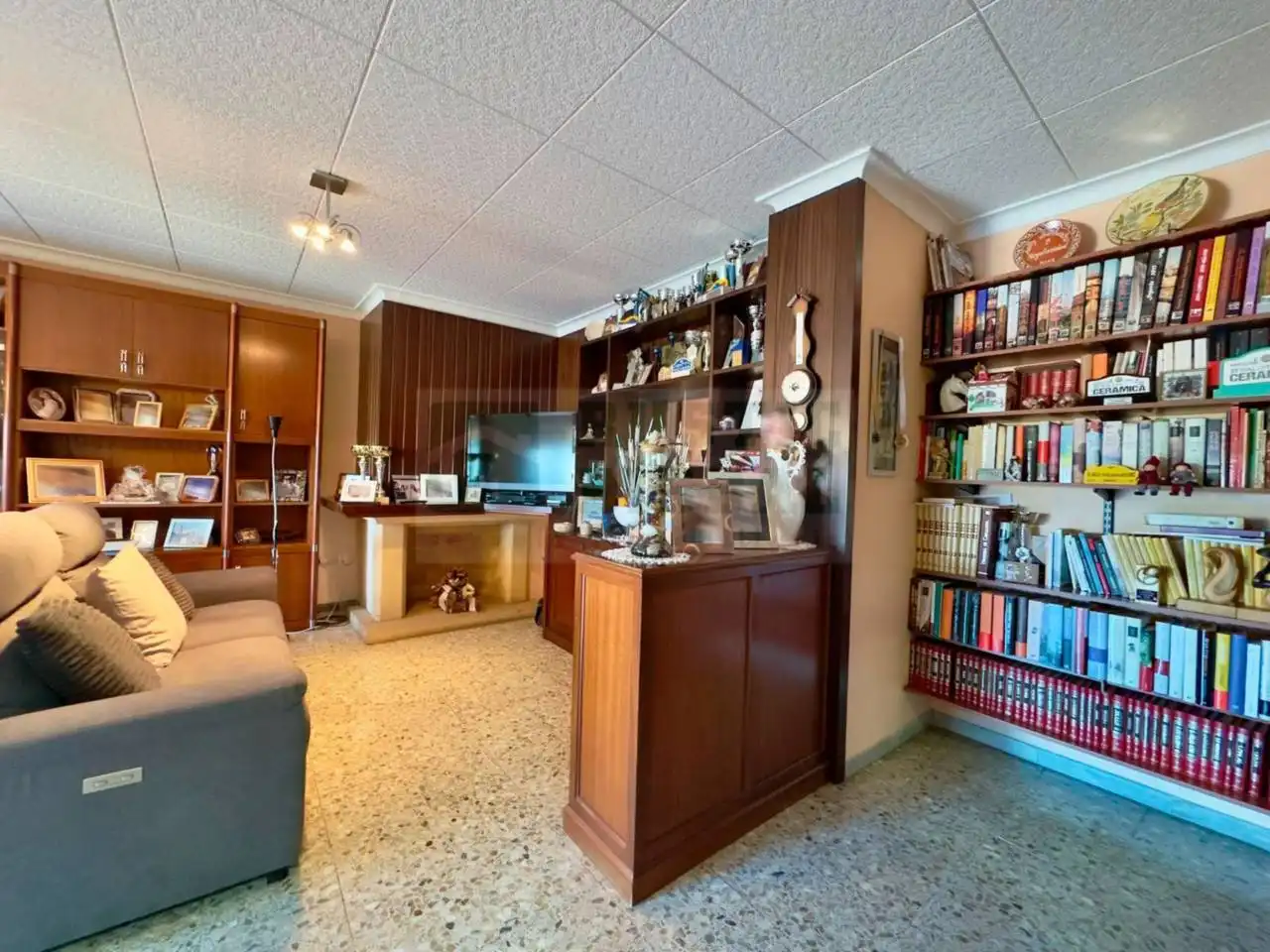 Living room of Flat for sale in La Bisbal d'Empordà  with Air Conditioner, Heating and Terrace