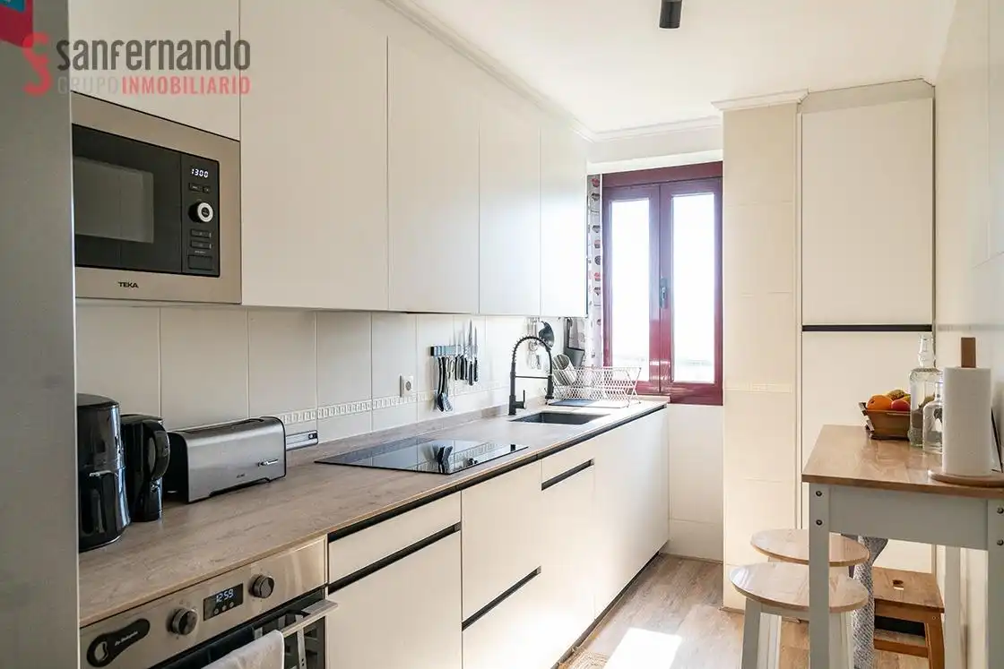 Küche von Maisonette zum Verkauf in Santander mit Heizung, Terrasse und Gemeinschaftspool